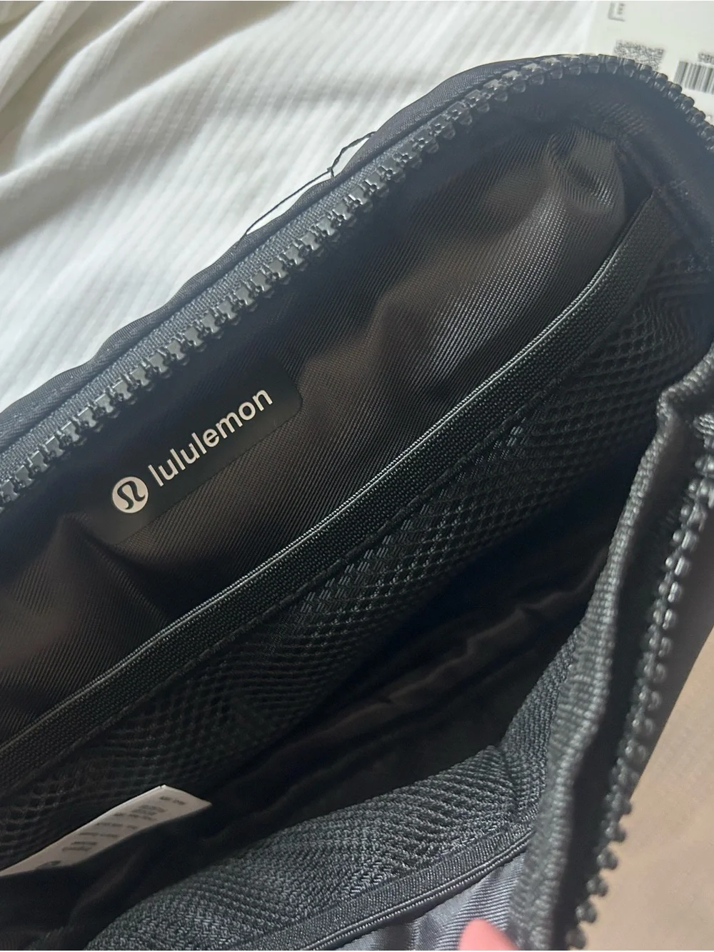 Lululemon Everywhere Belt Bag 1L - Black | NWT